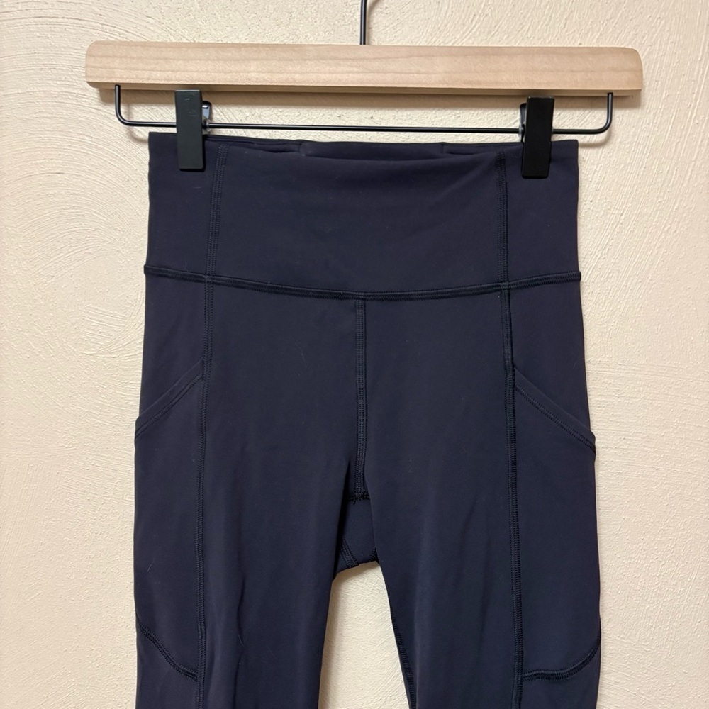 Lululemon Invigorate High-Rise Crop 23" Black Size 2 W6BDVS - Picture 5 of 14